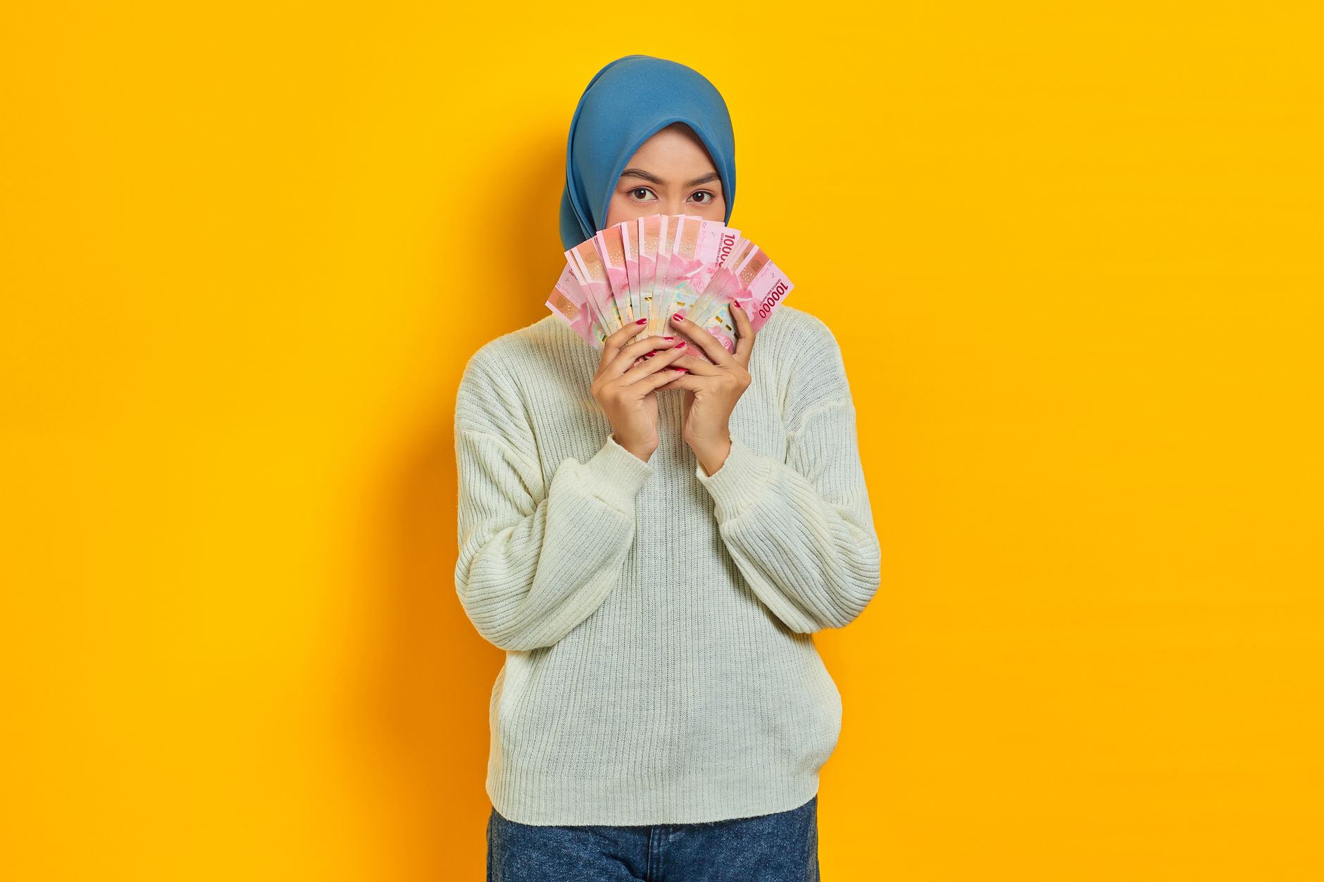 Ilustrasi grafik pertumbuhan ekonomi dan diagram strategi bisnis modern, menonjolkan peluang investasi dan inovasi pasar.